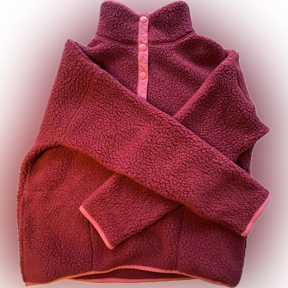 NWT J. Crew women’s size small burgundy fleece with coral piping